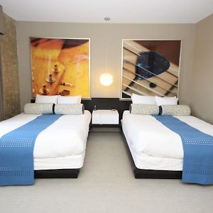 Queen Room Two Queen Beds